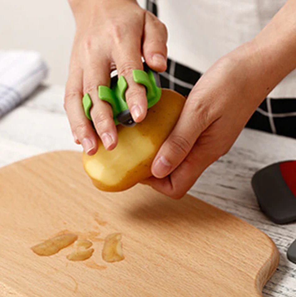 TropiEase™ - Ergonomic Palm Peeler for Fresh Fruit Prep